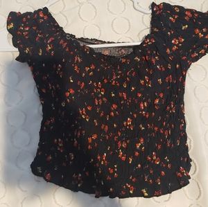 Off the shoulders floral crop top